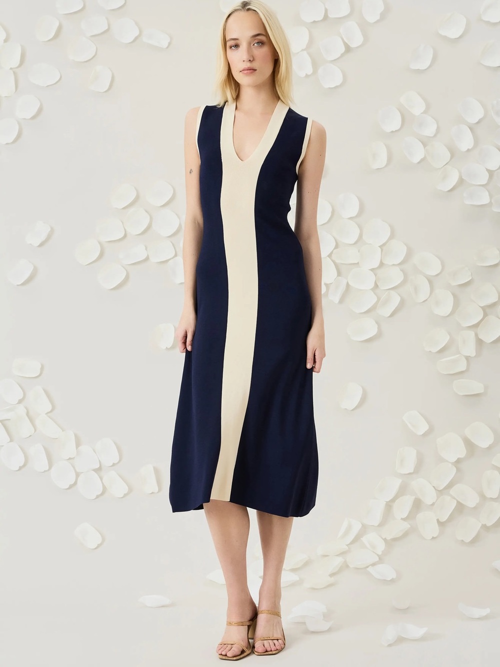 Luxely Sleeveless Contrast Stripe Midi Dress